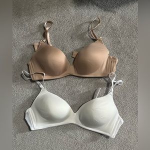 H&M padded wireless comfort bra. Set of 2